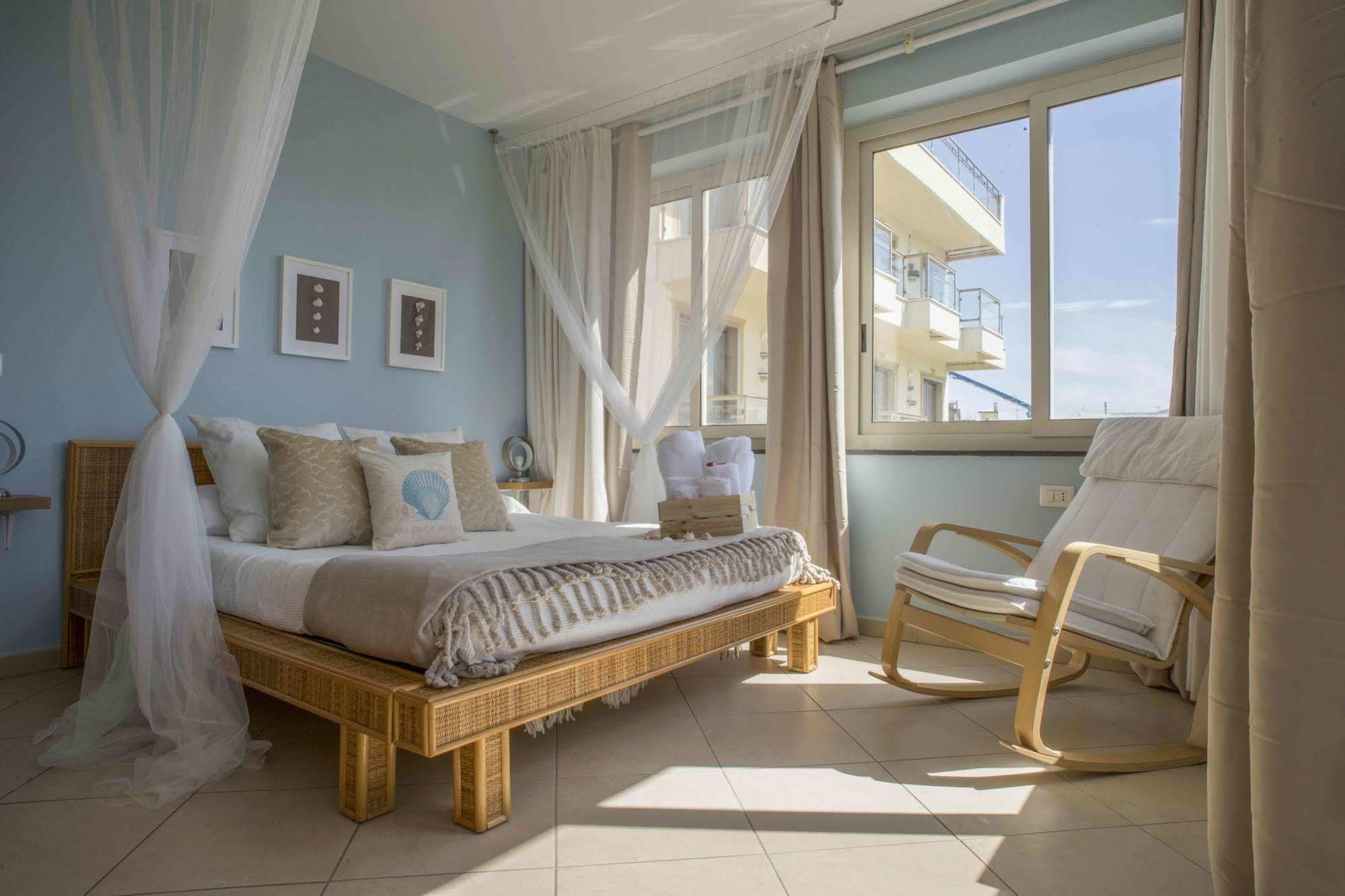 Bed and Breakfast L'Approdo Сан-Леоне Экстерьер фото